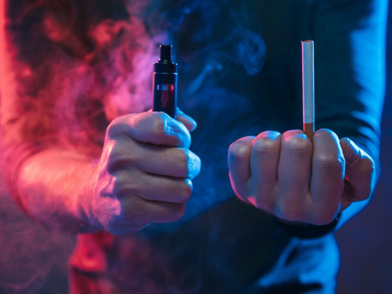 Difference between vaping and smoking, what you should know